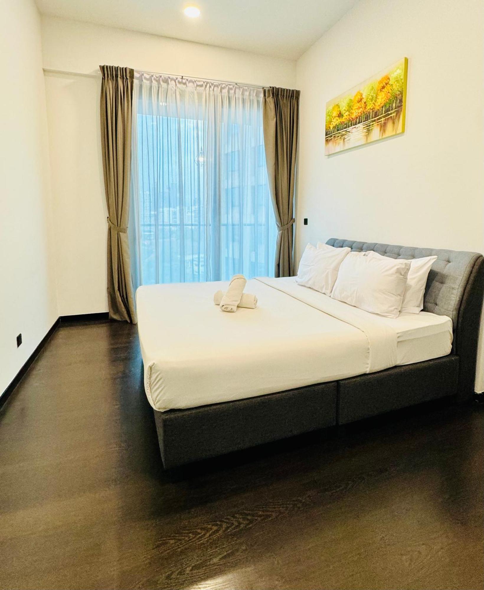 Apartment Mandarin Opus