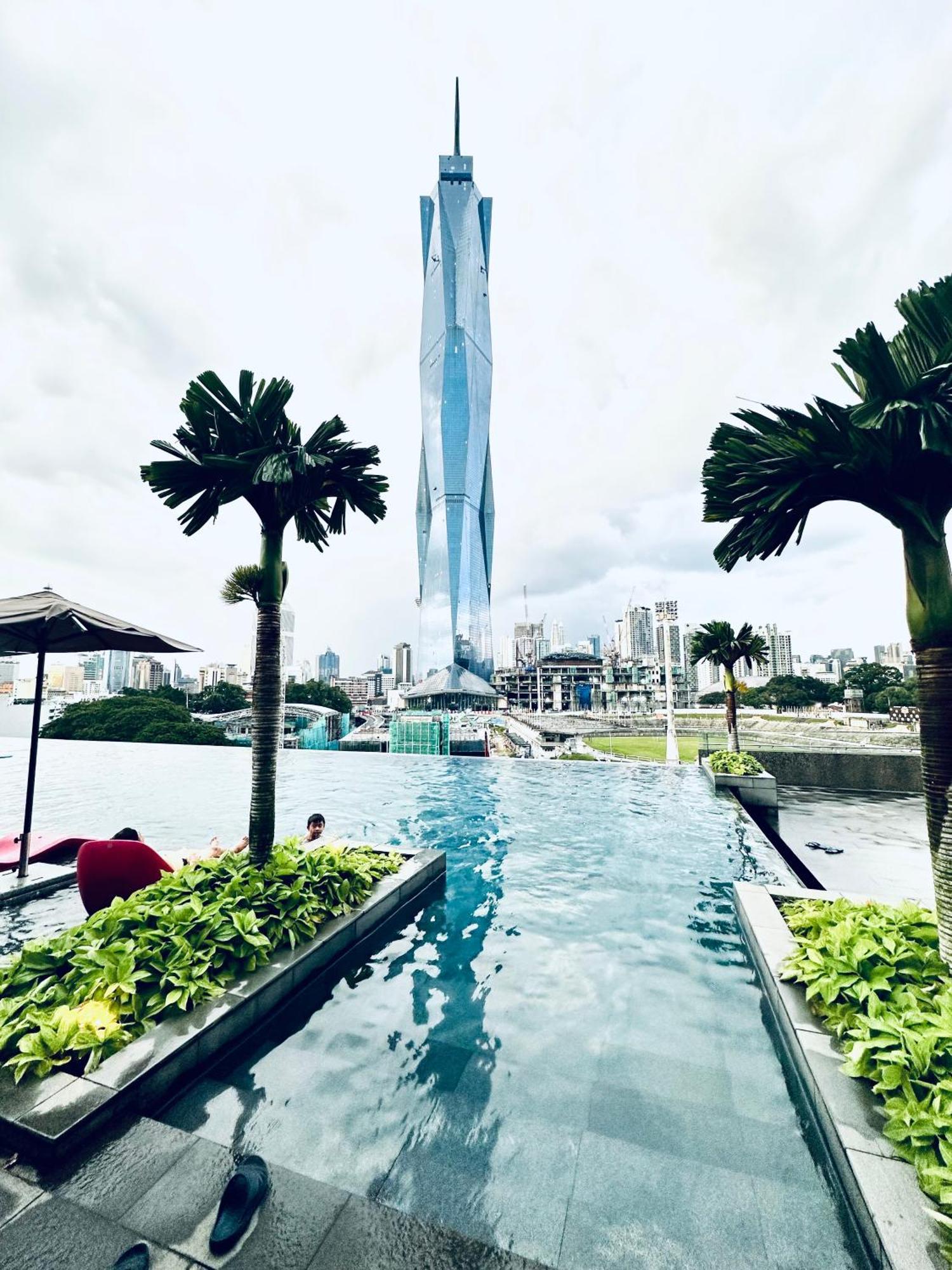 Mandarin Opus Apartment